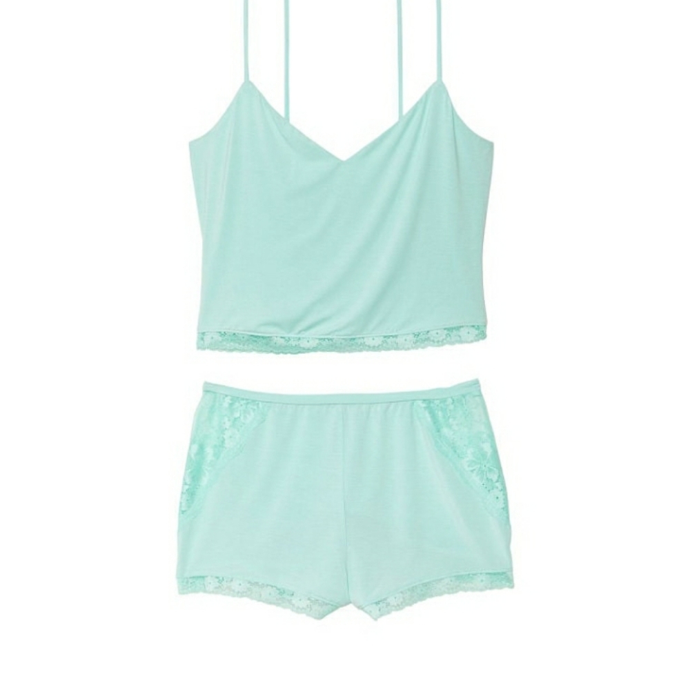 NWT Victoria's Secret - Picture 3 of 3